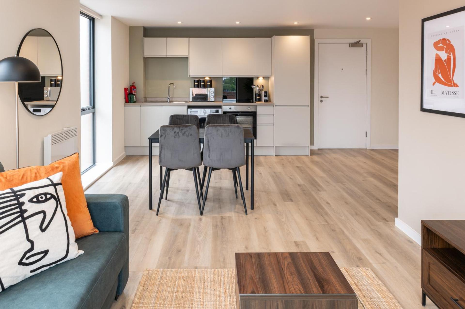Apartment Host & - Richmond Place 206